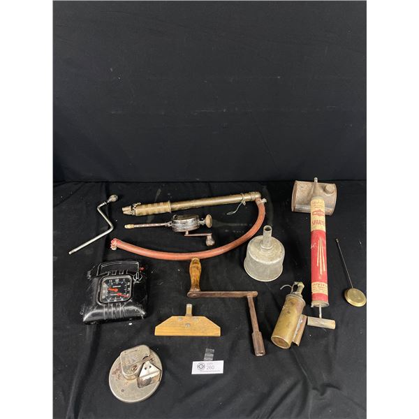 Small Tote Of Vintage Sprayers Etc