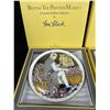 Image 2 : Lot of 3 Royal Doltan Behind the Painted Masque Collector Plates