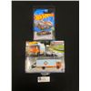 Image 1 : 2 Hotwheels, Gold Fleet Flyer and Retro Racer New in Case