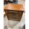 Image 1 : Night stand