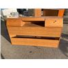 Image 1 : Queen head board