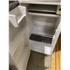 Image 2 : Mini fridge