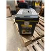 Image 1 : Stanley pro mobile toolchest