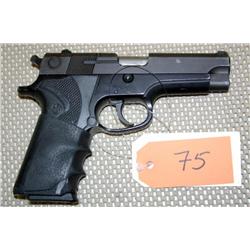 S&W model 915 semi-auto 9mm