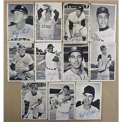 LOT OF 11 1969 TOPPS DECKLE EDGE BASEBALL CARDS - 