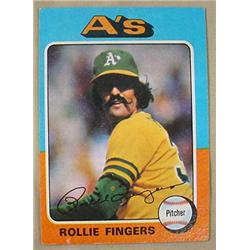 1975 TOPPS ROLLIE FINGERS NO. 21 BASEBALL CARD