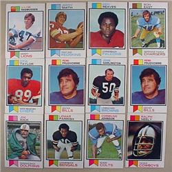 LOT OF 12 1973 TOPPS FOOTBALL CARDS