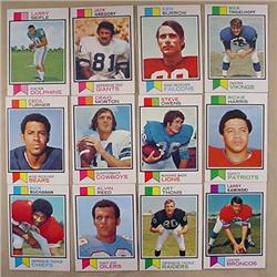 LOT OF 12 1973 TOPPS FOOTBALL CARDS