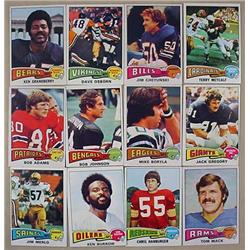 LOT OF 12 1975 TOPPS FOOTBALL CARDS