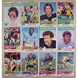 LOT OF 12 1975 TOPPS FOOTBALL CARDS