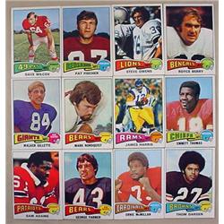 LOT OF 12 1975 TOPPS FOOTBALL CARDS