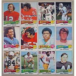 LOT OF 12 1975 TOPPS FOOTBALL CARDS
