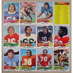 LOT OF 12 1975 TOPPS FOOTBALL CARDS