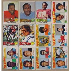 LOT OF 12 1975 TOPPS FOOTBALL CARDS
