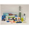 Image 1 : SMALL BOX OF ASSORTED SEWING PRODUCTS AND