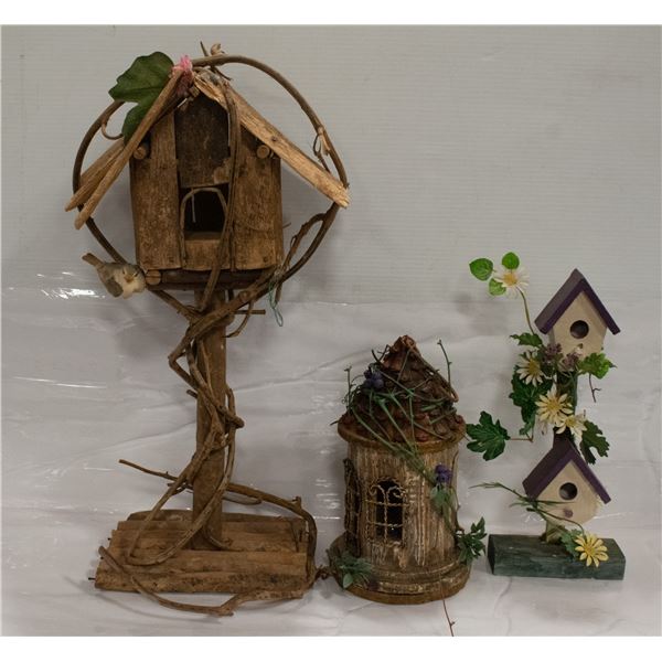 ESTATE BIRDHOUSES