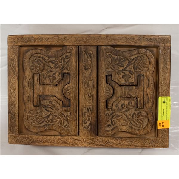 WOODEN BOX WITH HINGED LID