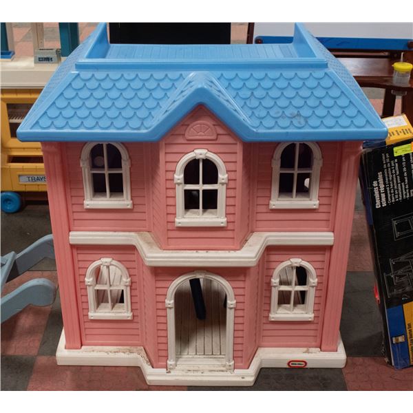 KIDS PLAYHOUSE WITH 4 CHAIRS