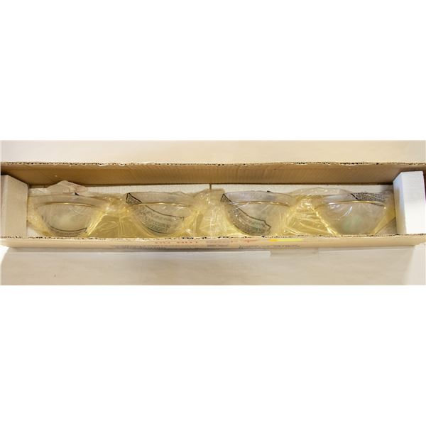 NEW 4 BULB BATHROOM LIGHT