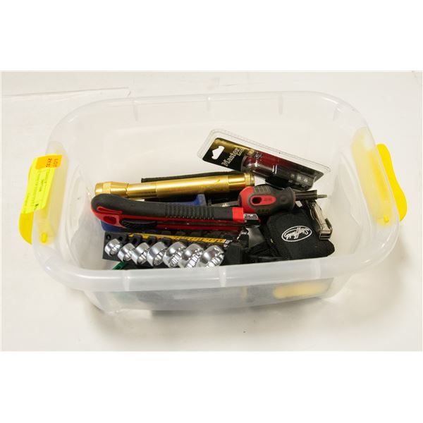 SMALL TOTE OF HAND TOOLS