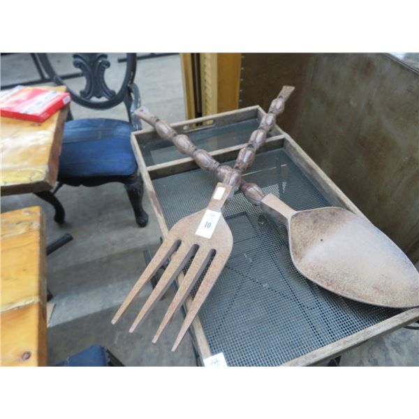 Giant Fork and Spoon Wall Décor