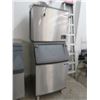 Image 1 : Manitowoc 900 Lb. Cap Ice Machine w/Manual