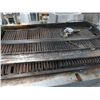 Image 3 : Vulcan 4' Gas CharGrill