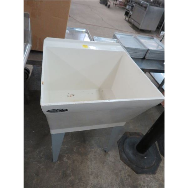 Utilatub Wash Basin (No Faucet)
