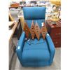 Image 1 : Blue Power Lift Recliner