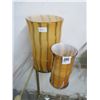 Image 1 : Art Glass Vases (2)