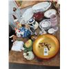 Image 1 : Dishes, Figurines, Décor