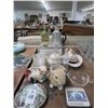 Image 1 : Jim Bean Hat, Pitchers, Dishes and Décor