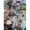 Image 1 : 3-Lot of Dolls, Miniatures, Figurines - 3 X $