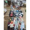 Image 3 : 3-Lot of Dolls, Miniatures, Figurines - 3 X $