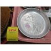 Image 2 : Tray Lot of Cookie Cutters, Pocket Knives, Make-Up and More