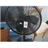 Image 2 : S/S Waste Can and Lasko Pedestal Fan