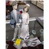 Image 1 : LLadro Wedded Bliss - Bouquet needs to be reattached