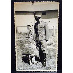 WW2 NAZI GERMAN ARCHIVES PHOTO OF SOLDIER W/ GERMA