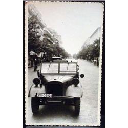 WW2 NAZI GERMAN ARCHIVES PHOTO OF SOLDIERS IN A MO