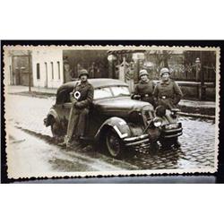 WW2 NAZI GERMAN ARCHIVES PHOTO OF SOLDIERS IN HELM