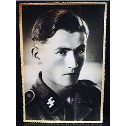 LARGE WW2 NAZI GERMAN PORTRAIT PHOTO OF AN SS SOLD