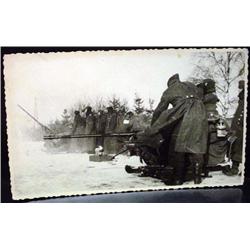 WW2 NAZI GERMAN ARCHIVES PHOTO OF SOLDIERS FIRING 