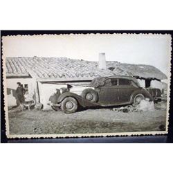WW2 NAZI GERMAN ARCHIVES PHOTO OF A CAR POSS. IN H
