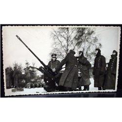 WW2 NAZI GERMAN ARCHIVES PHOTO OF SOLDIERS FIRING 
