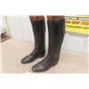 Image 3 : Pair of Vintage Black Leather Boots with Cool Old Stretchers