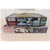 Image 8 : Star Wars Destroyer with Fibre Optic Light System + Return of the Jedi Millennium Falcon Model Kits