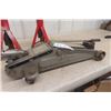 Image 3 : 4000lb Floor Jack + 2 Stabilizer Jacks