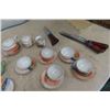 Image 2 : Limoge, Sadler, Meakin, Bakelite, Children's Teaset Japan plus more