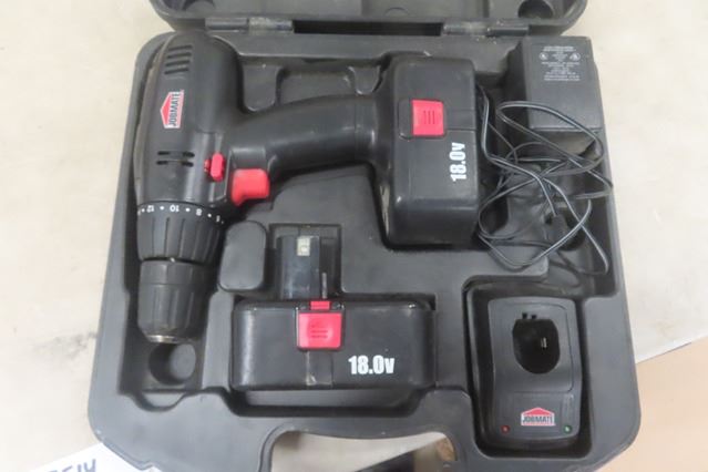 Jobmate 18V Cordless Drill with 2 Batteries, Charger in Case
