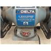Image 2 : Delta 8" Bench Grinder with Flexible Lamp